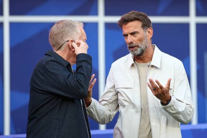 Gleich zu Beginn zieht Klopp den Stecker