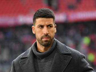 Für Ex-Real-Star Sami Khedira steht eine Sache fest: Eines Tages wird Xabi Alonso auf die Trainerbank von Real Madrid zurückkehren. Der Spanier wurde zuletzt frühzeitig bei den Königlichen entlassen.