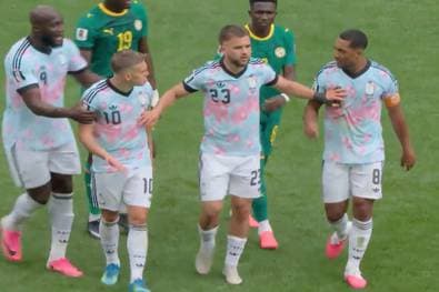 Belgien-Stars zoffen sich mitten im Spiel 