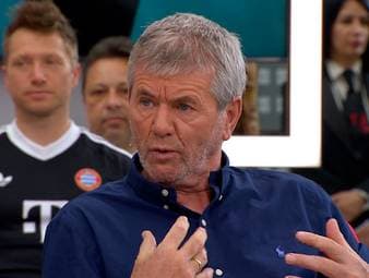 Beinhaltet der Spielstil von Vincent Kompany beim FC Bayern zu viel Risiko? Friedhelm Funkel widerspricht der Kritik von Oliver Kahn im SPORT1 Doppelpass vehement.