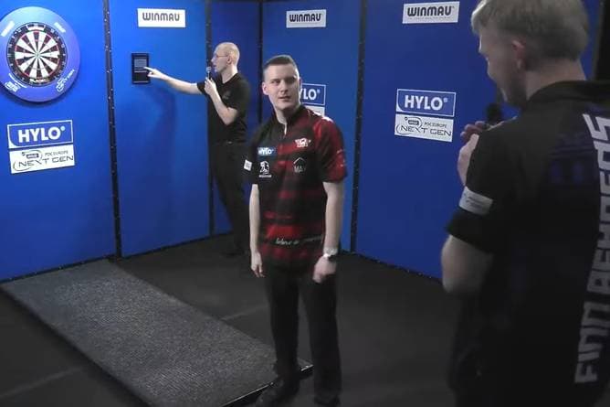 Darts-Supertalent holt ersten Titel