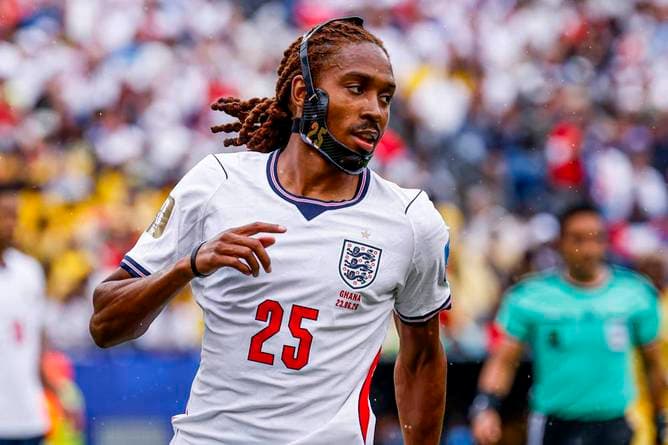 England-Star verweigert Skandalprofi Handschlag