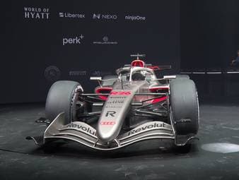 Audi präsentiert wenige Monate vor Saisonstart den ersten Formel-1-Boliden seiner langen Motorsport-Geschichte. Nico Hülkenberg verrät seine ersten Eindrücke von seinem neuen Arbeitsgerät.
