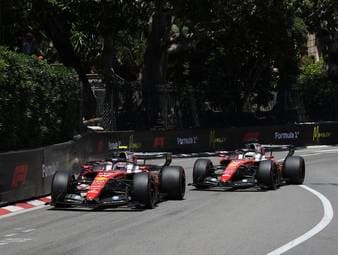 Wirbel bei Ferrari: So hat Hamilton Leclerc ausgebremst