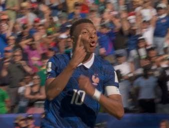 Frankreich tut sich gegen den Senegal lange schwer, in der zweiten Halbzeit folgt dann der große Auftritt von Kylian Mbappé und Michael Olise. 
