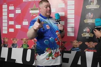 "Wie sagt man 'help' auf Deutsch?" Kult-Profi peinlich berührt