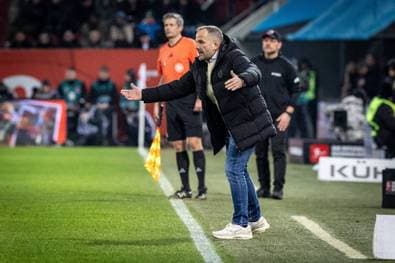 "Man könnte sich in den Allerwertesten beißen"