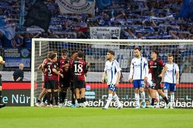 Nach Aufstiegsparty: Schalke in Nürnberg chancenlos