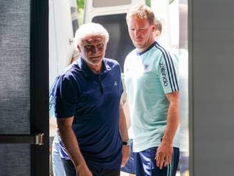 Für Rudi Völler ist es bereits die dritte verschiedene Funktion bei einer Weltmeisterschaft. SPORT1-Reporter Manfred Sedlbauer hebt seine Bedeutung für das DFB-Team hervor.