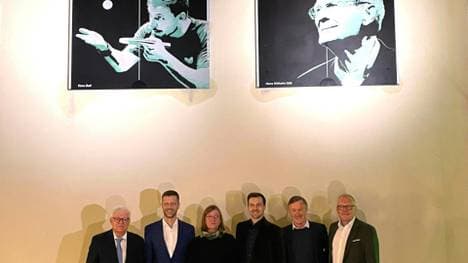 Einweihung des Kunstwerks in Düsseldorf