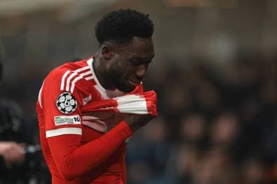 Tränen-Abgang! Wieder erwischt es Davies