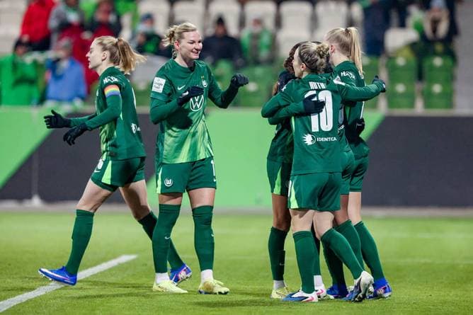 Wolfsburg schließt zu Bayern auf