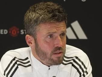 Carrick lobt Fernandes, der am Sonntag den Premier-League-Rekord für die meisten Vorlagen in einer Saison bei Manchester United gebrochen hat.