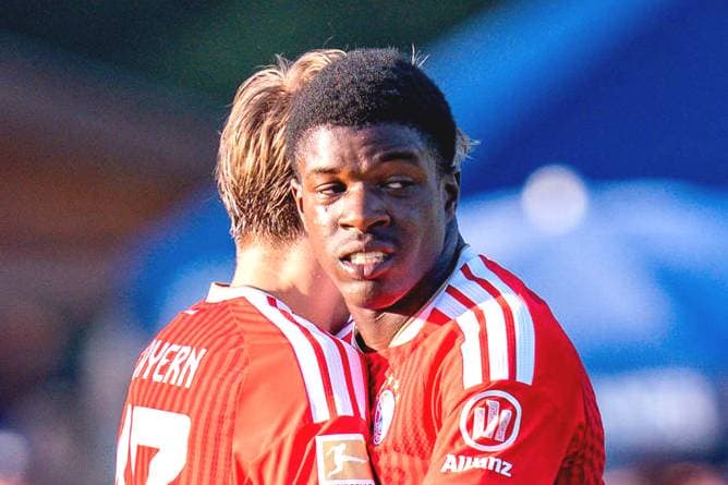 Teenager schießt Bayern zum Sieg