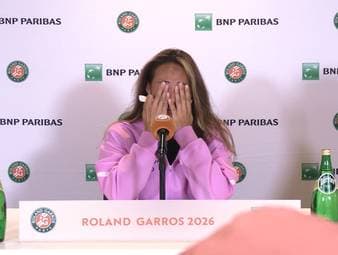 Qinwen Zheng konnte ihre Trauer nach der Niederlage bei den French Open nicht verheimlichen und brach nach der Erstrundenpleite in Tränen aus. 