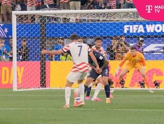 Die USA feiern zum WM-Auftakt einen fulminanten 4:1-Sieg gegen Paraguay. Mit der letzten Aktion der Partie sorgt ein Gladbacher mit einem Traumtor für den Schlusspunkt. 