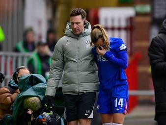 Es dauerte keine 60 Sekunden, dann kamen ihr die Tränen