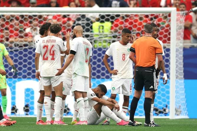 WM-Achtelfinale: Neu-Bayer Saibari früh verletzt ausgewechselt