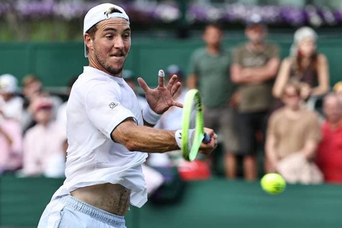 Fünfsatz-Krimi! Struff bewahrt Nerven