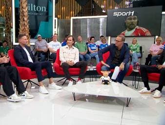 Serge Gnabry hat sich einen Ausriss der Adduktoren am rechten Oberschenkel zugezogen. Sogar die WM ist für den Bayern-Star in Gefahr, weil Julian Nagelsmann seinen Kader schon früher nominieren muss.