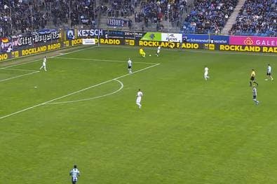 Was macht der Keeper denn hier?