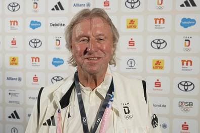 DFB-Heldin Berger? Hrubesch scherzt