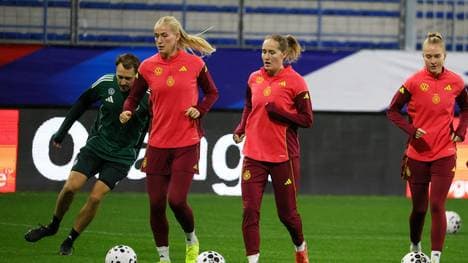 Camilla Küver (l.) und Sydney Lohmann fallen aus