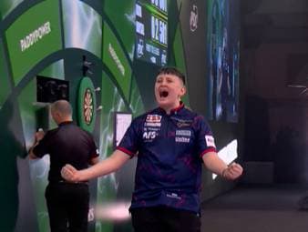 Littler 2.0? Darts-Wunderkind sorgt für Aufsehen