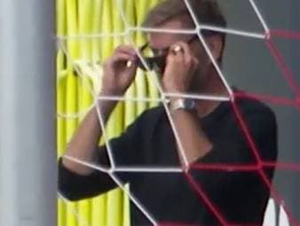 Wird Jürgen Klopp zum Schattentrainer für Julian Nagelsmann? SPORT1-Experte Alfred Draxler interpretiert Klopps Worte auf einer Medienrunde von MagentaTV.