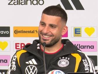 Deniz Undav krönt sich scherzhaft auf der DFB-Pressekonferenz selbst zum Bundesliga-Torschützenkönig. Denn ein gewisser Harry Kane "zählt nicht". 