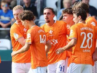 Darmstadt zittert sich in Runde zwei