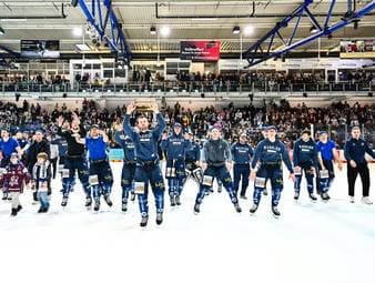 Eishockey: Headcoach Nyman bleibt Roosters treu