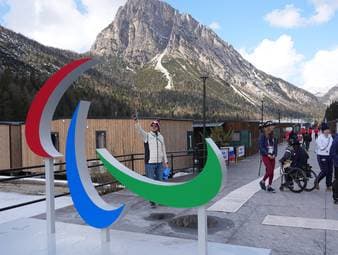 Vom 6. bis zum 15. März 2026 finden die Paralympischen Winterspiele in Mailand und Cortina d'Ampezzo statt. Hier sind alle Infos rund um die Paralympics 2026. 