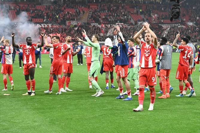 Bayern heiß auf Berlin und Paris