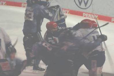 Hier kochen die Playoff-Emotionen über