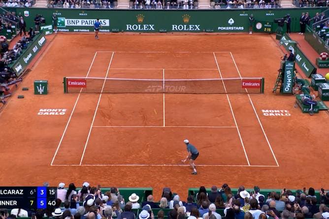 Neue Nummer eins nach Gigantenduell!