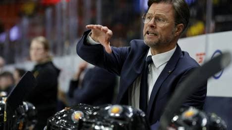 Der deutsche U20-Trainer Tobias Abstreiter hat mit seinem Team den Abstieg vermieden