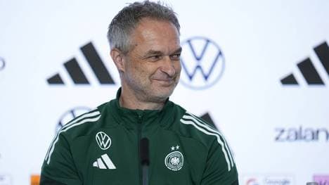 Gut gelaunt in Madrid: Christian Wück