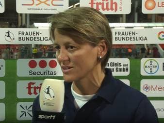 Bianca Rech äußert sich nach dem Bundesliga-Spiel zwischen Bayer Leverkusen und dem FC Bayern München über die Spiel entscheidende Szene und die noch verletzte Spielerin Lena Oberdorf.