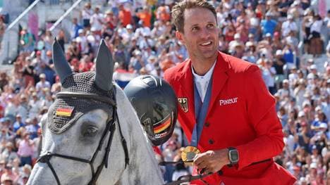Christian Kukuk gewann in Paris Gold im Springreiten auf Checker