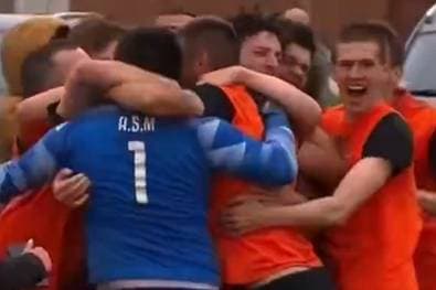 Eine französische Kolonie im Pokal