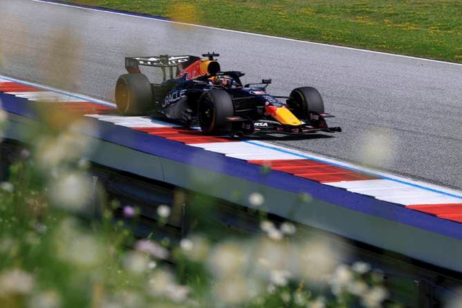 LIVE: Verstappen fliegt! Dramatische Schlussphase?