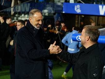 Pellegrino Matarazzo zeigt sich nach dem Hinspielsieg in der Copa del Rey gegen Athletic Bilbao zufrieden, warnt aber vor Nachlässigkeit im Pokal. Für den Trainer von Real Sociedad ist klar, dass der Erfolg kein Trainereffekt ist.