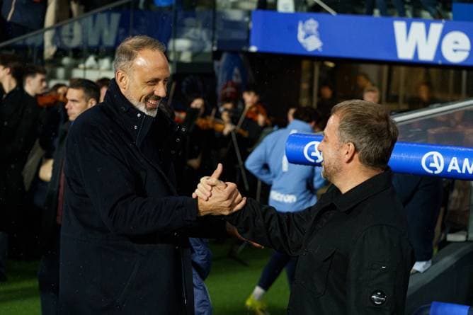 Ex-Bundesliga-Coach in Spanien gefeiert - das sagt er selbst