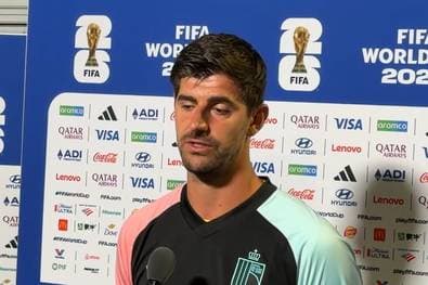 Courtois' pikante Offenbarung im Video