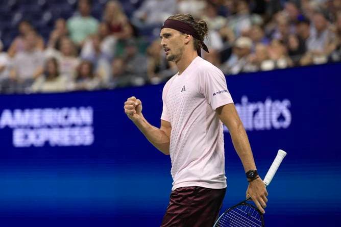 "Beschissene Leistung": Zverev übersteht Thriller