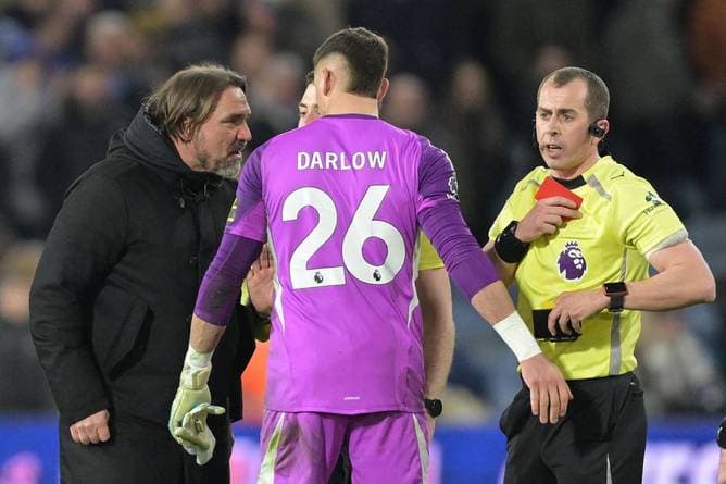 Rot nach Abpfiff! Farke rastet aus