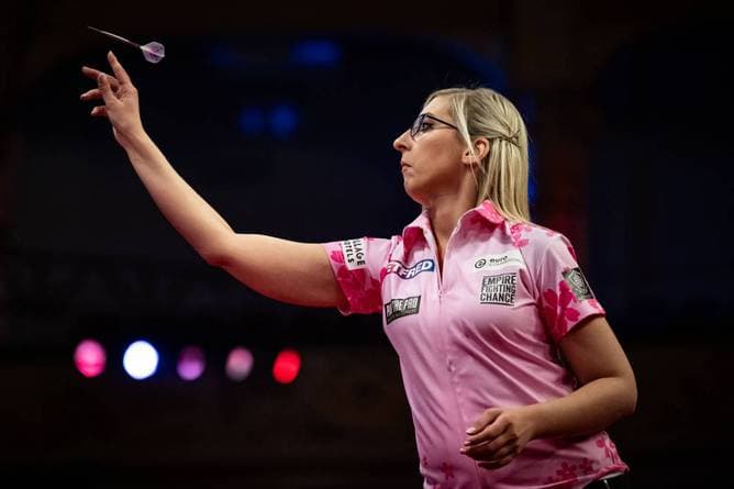 "Queen of the Palace" für Darts-WM qualifiziert