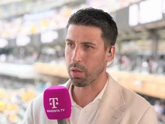 Vor der Partie gegen Ecuador lobt Sami Khedira Mittelfeldmotor Felix Nmecha. Der Weltmeister von 2014 bittet beim BVB-Star auch um Geduld, weil es sein erste großes Turnier auf einer solchen Bühne ist.