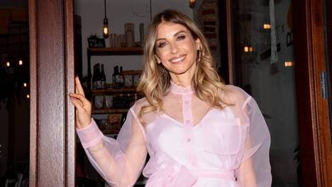 Cathy Hummels startet bei der Promi-Darts-WM